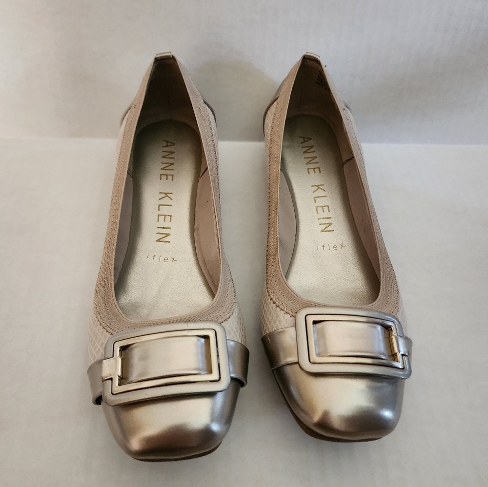 NEW IN BOX -ANNE KLEIN UNICE FLAT TAUPE SHOES, SIZE 7.5